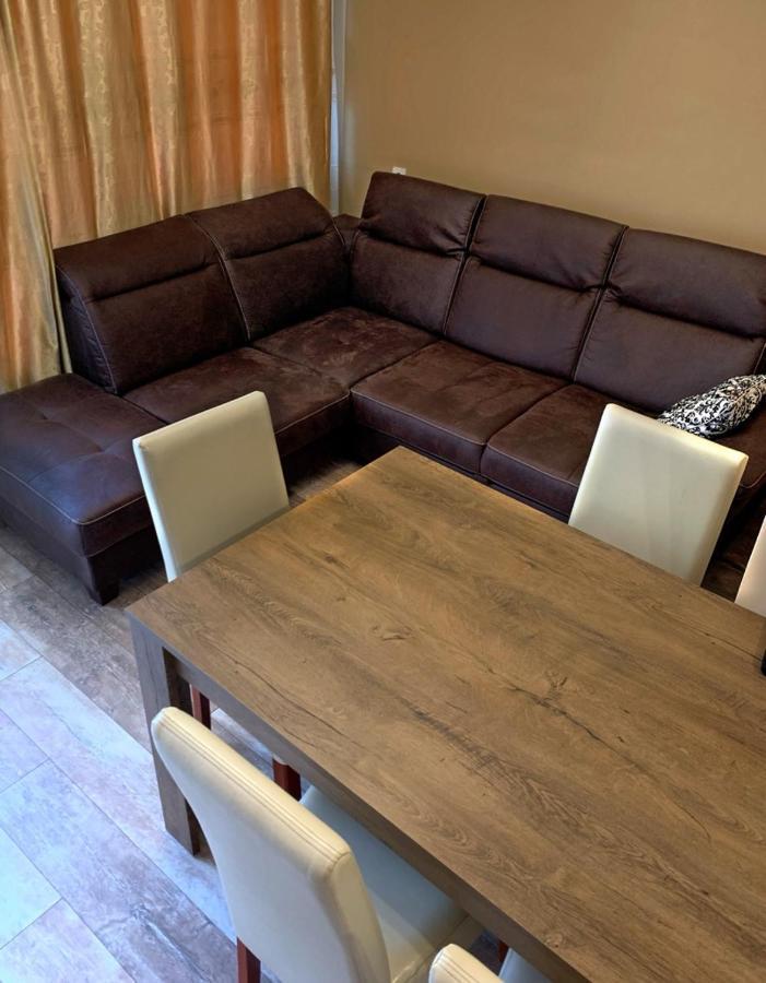 Hanna Apartman Apartment Балатонлеле Екстериор снимка