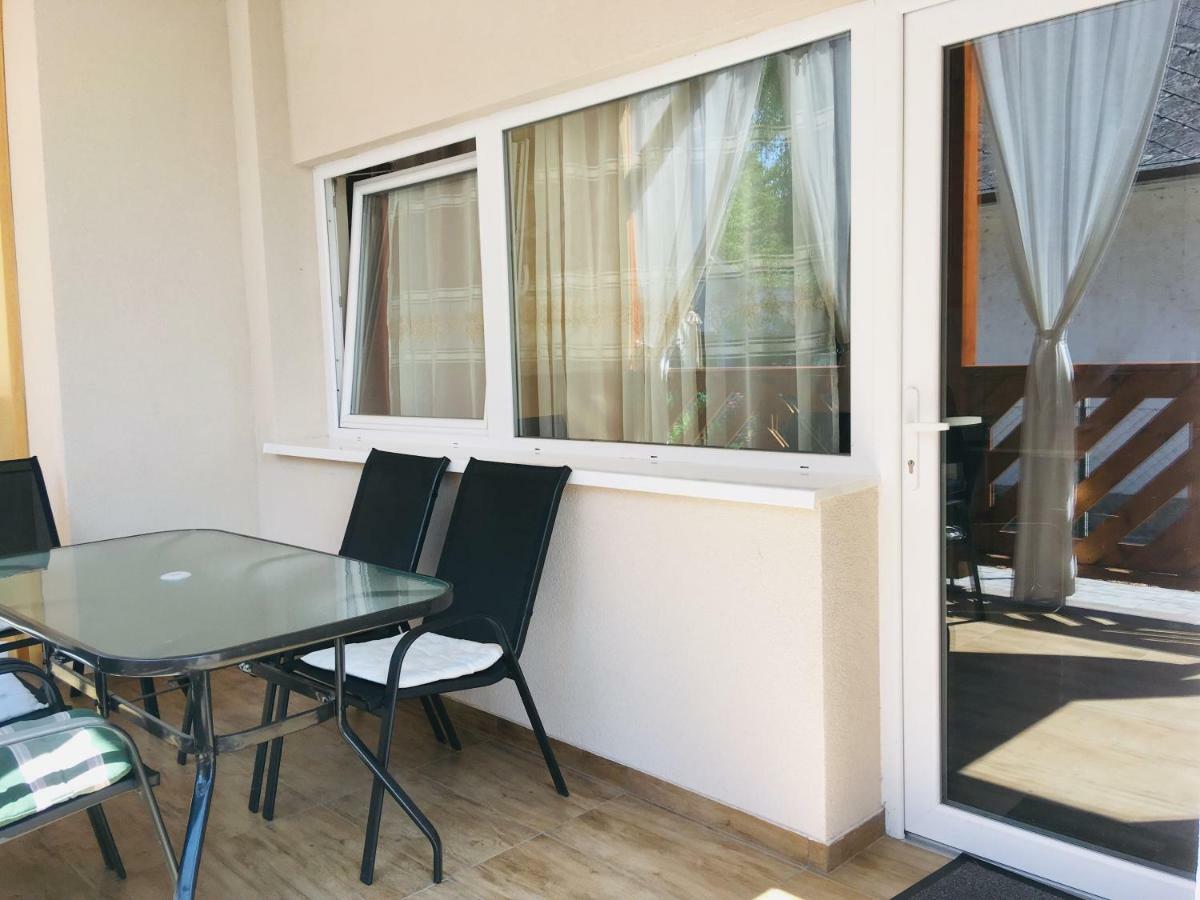 Hanna Apartman Apartment Балатонлеле Екстериор снимка