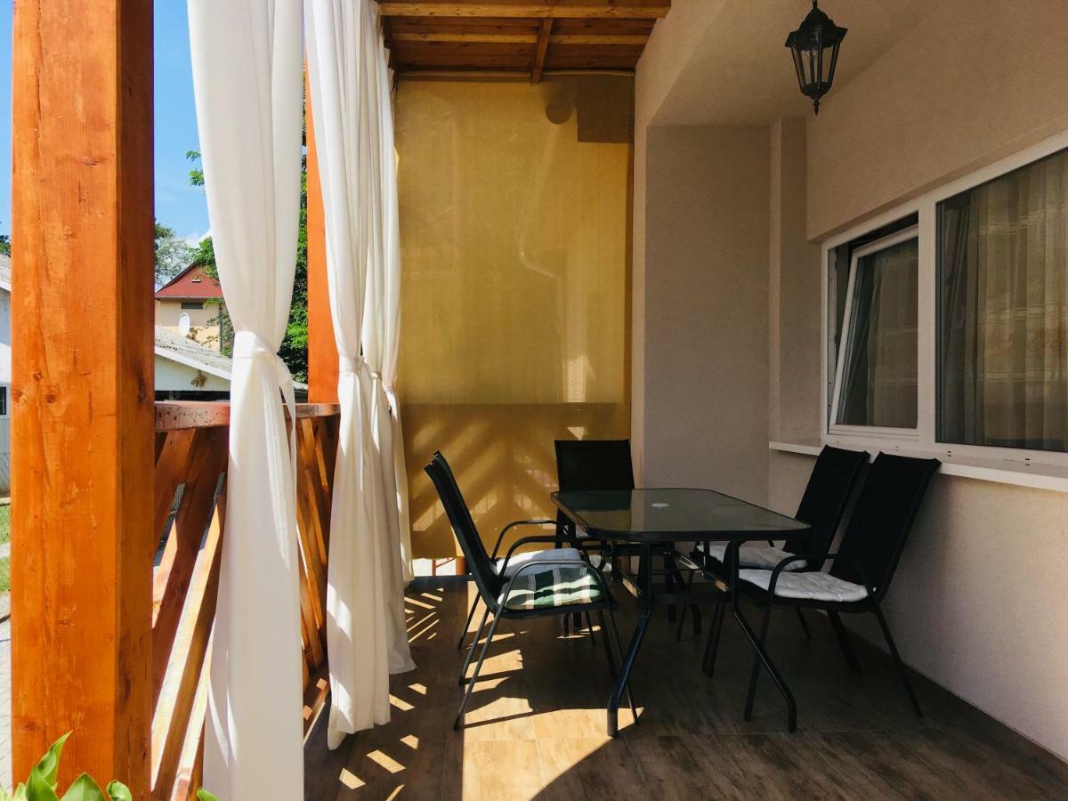 Hanna Apartman Apartment Балатонлеле Екстериор снимка