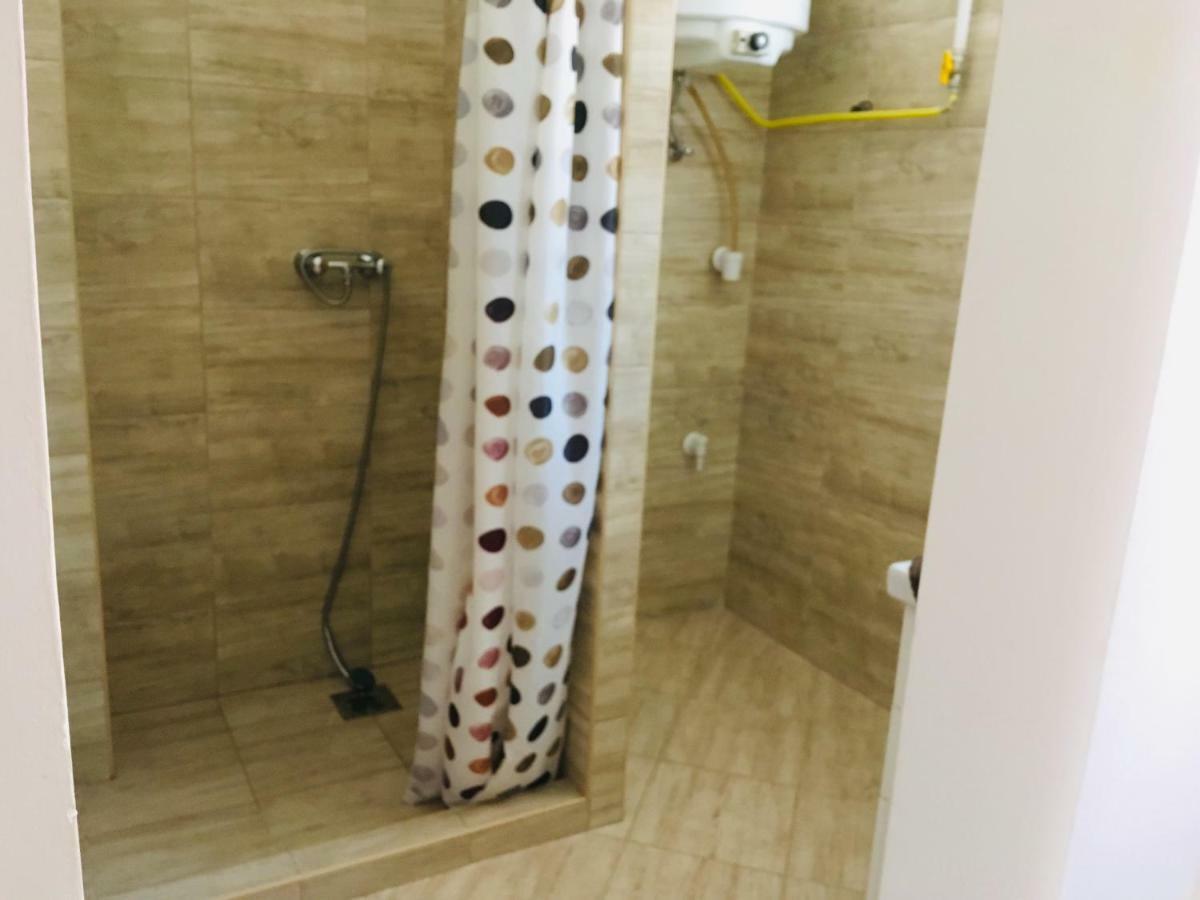 Hanna Apartman Apartment Балатонлеле Екстериор снимка